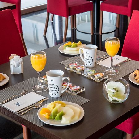 Eurostars Rey Fernando Hotel Zaragoza Bagian luar foto