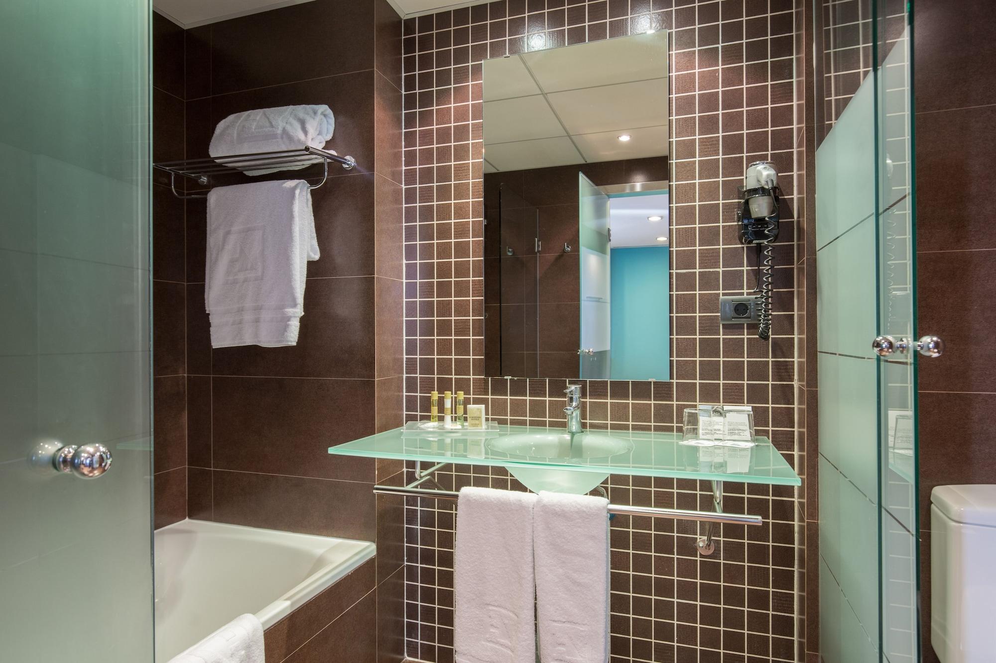 Eurostars Rey Fernando Hotel Zaragoza Bagian luar foto