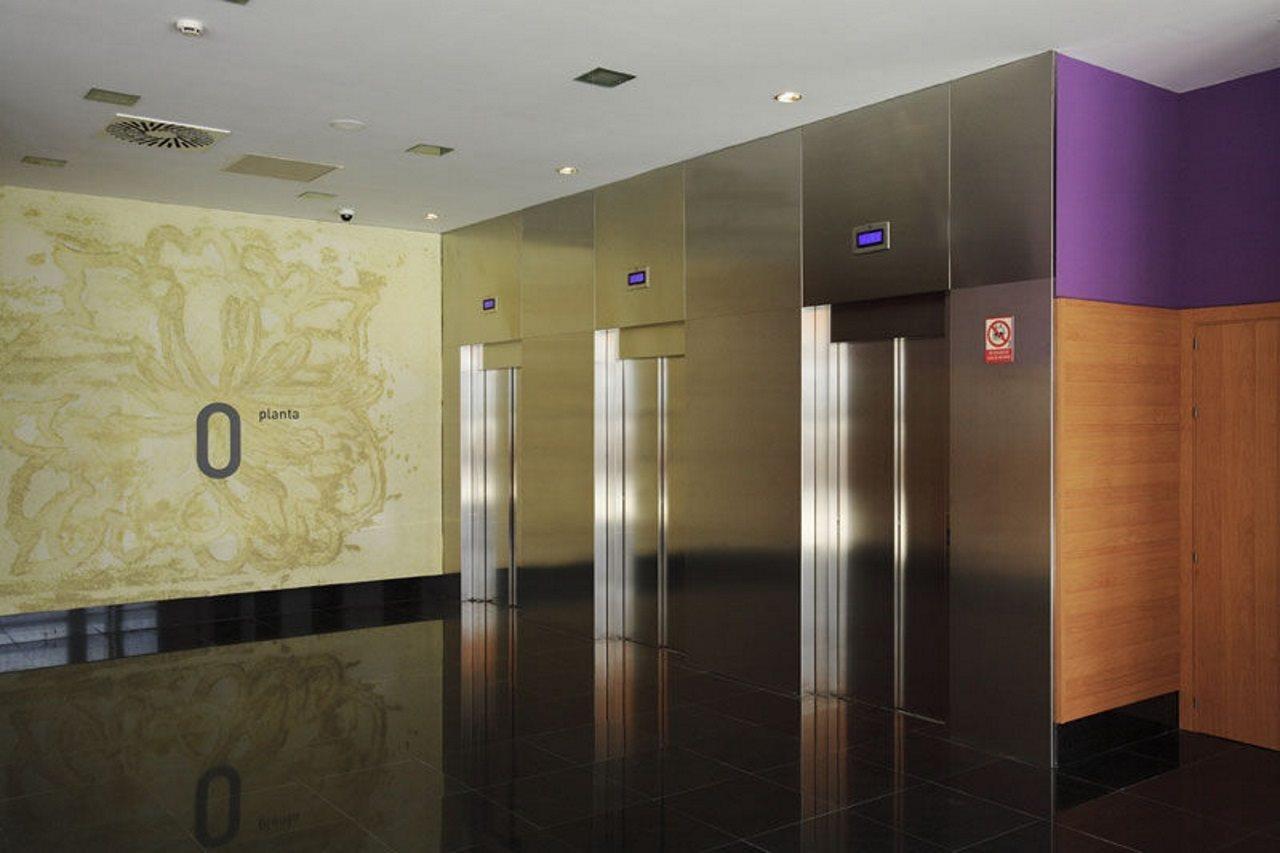 Eurostars Rey Fernando Hotel Zaragoza Bagian luar foto
