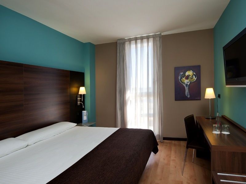 Eurostars Rey Fernando Hotel Zaragoza Bagian luar foto