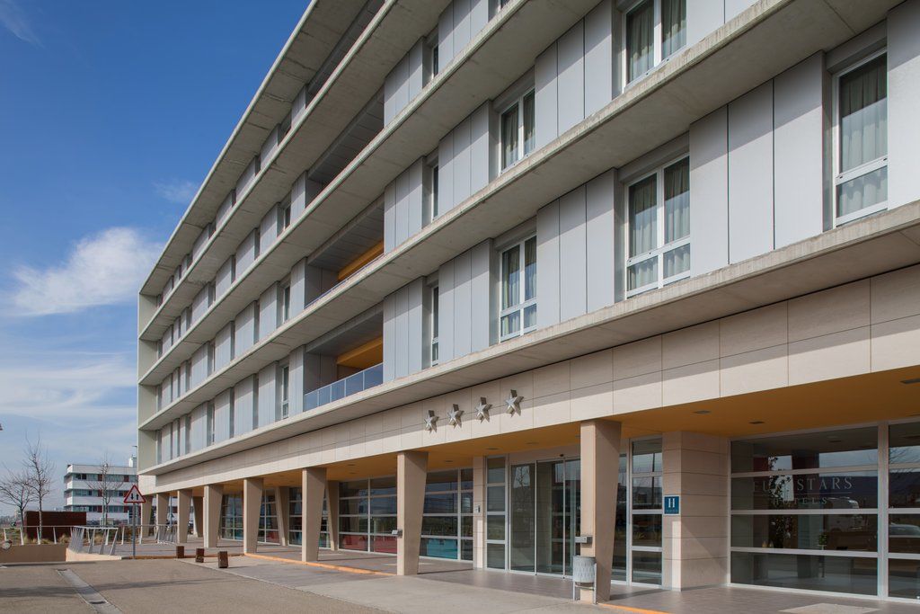 Eurostars Rey Fernando Hotel Zaragoza Bagian luar foto
